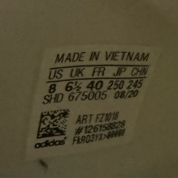 Adidas Women’s sneakers - Picture 3 of 7